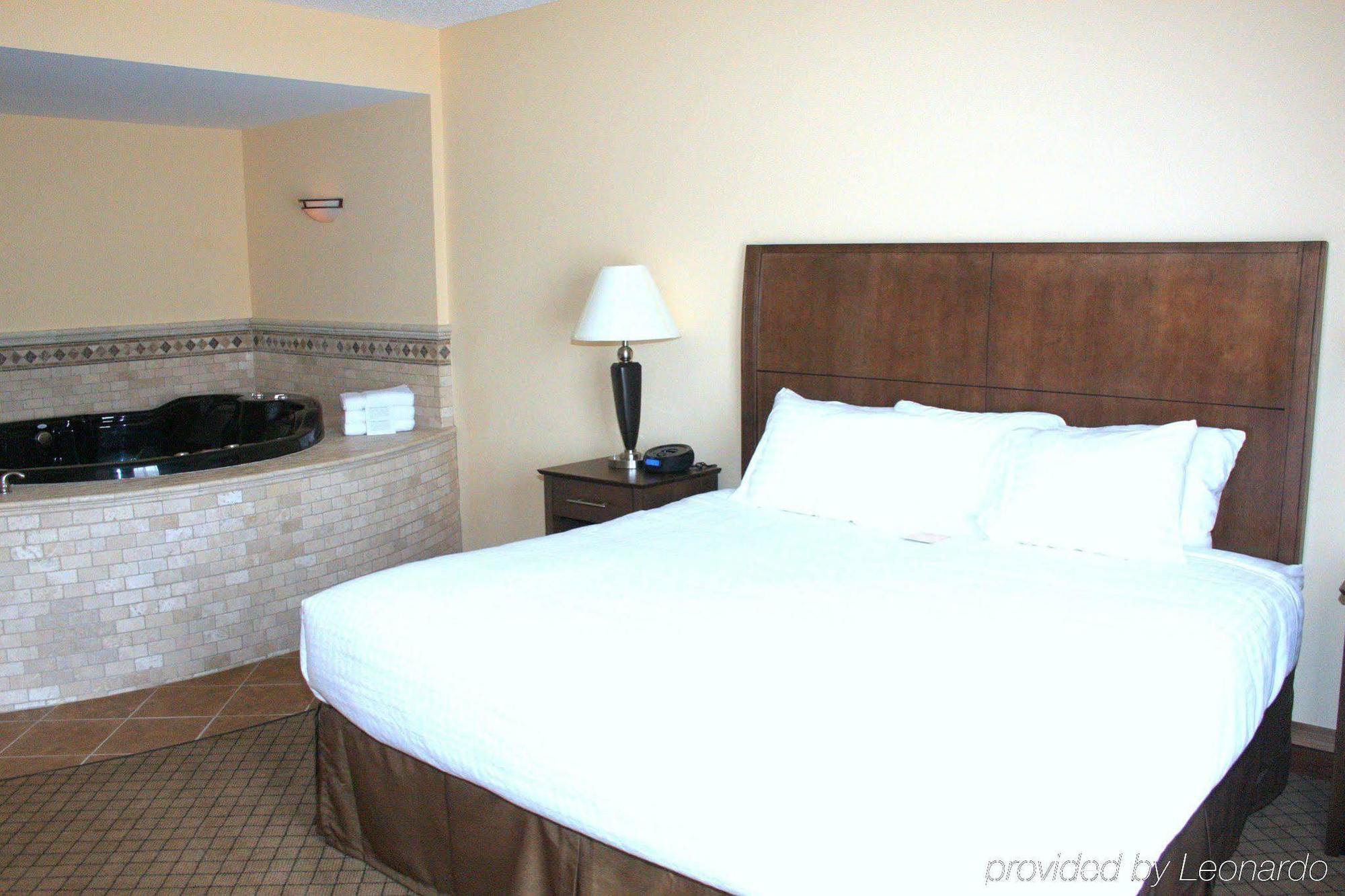 Delta Hotels By Marriott Huntington Mall Barboursville Buitenkant foto