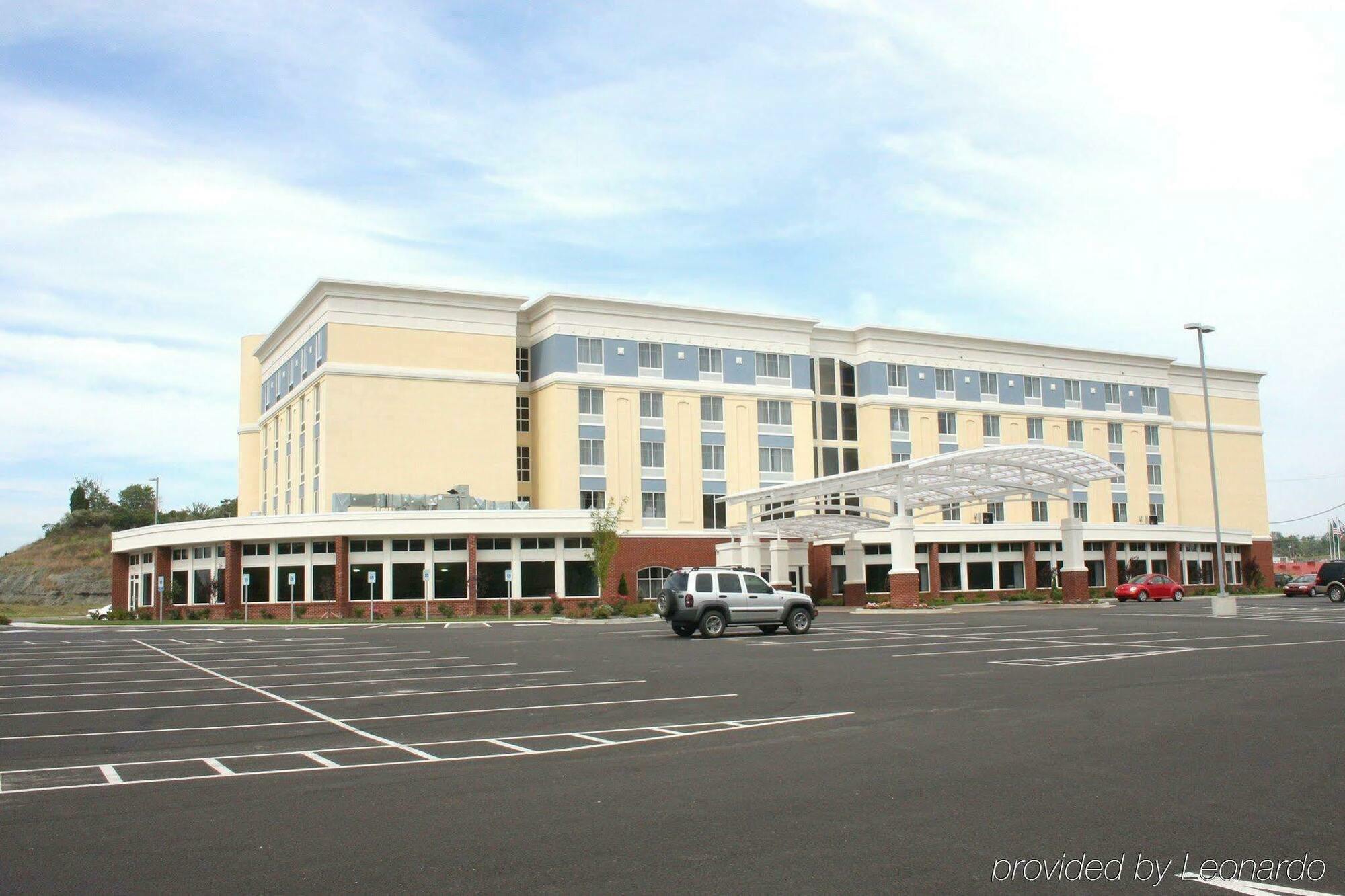 Delta Hotels By Marriott Huntington Mall Barboursville Buitenkant foto